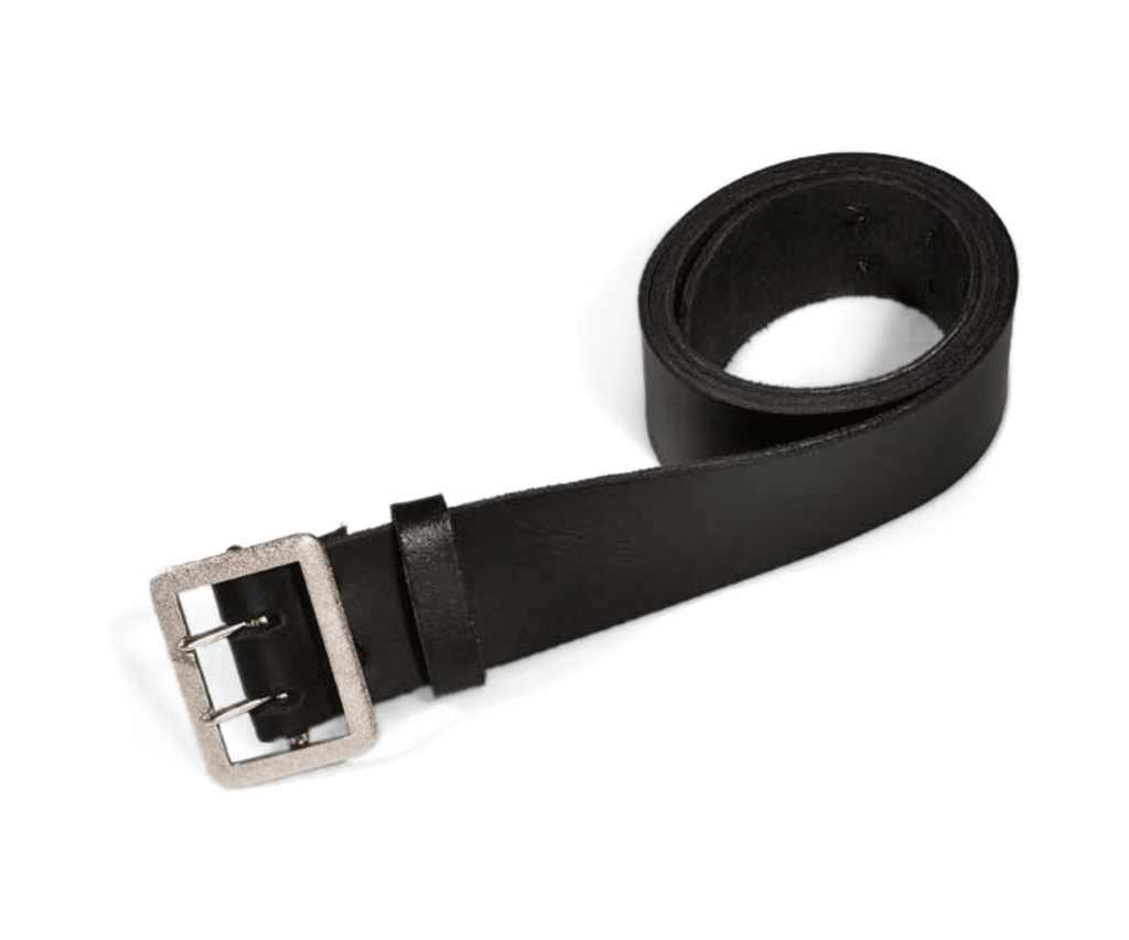 Waist belt with white buckle